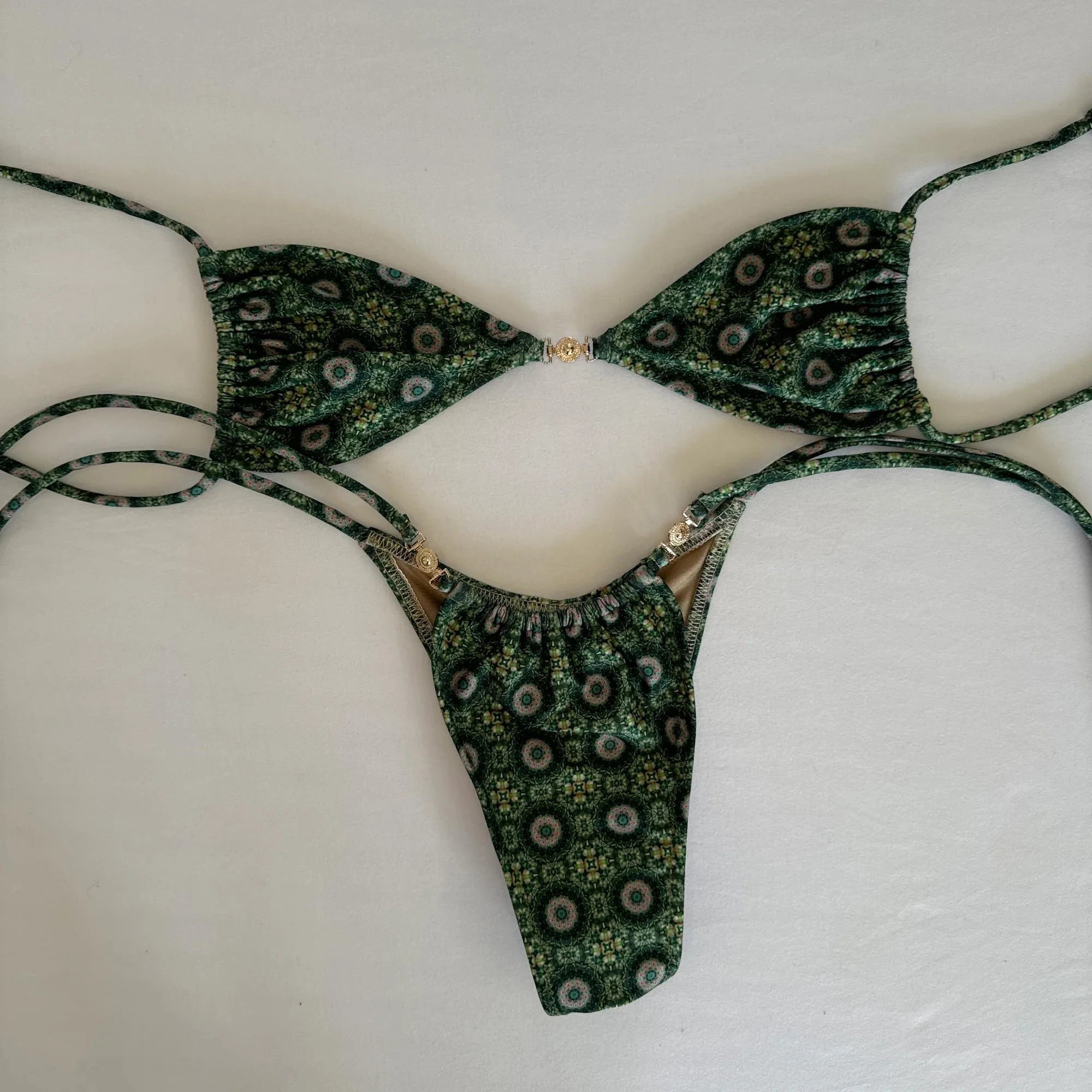 002 bikini