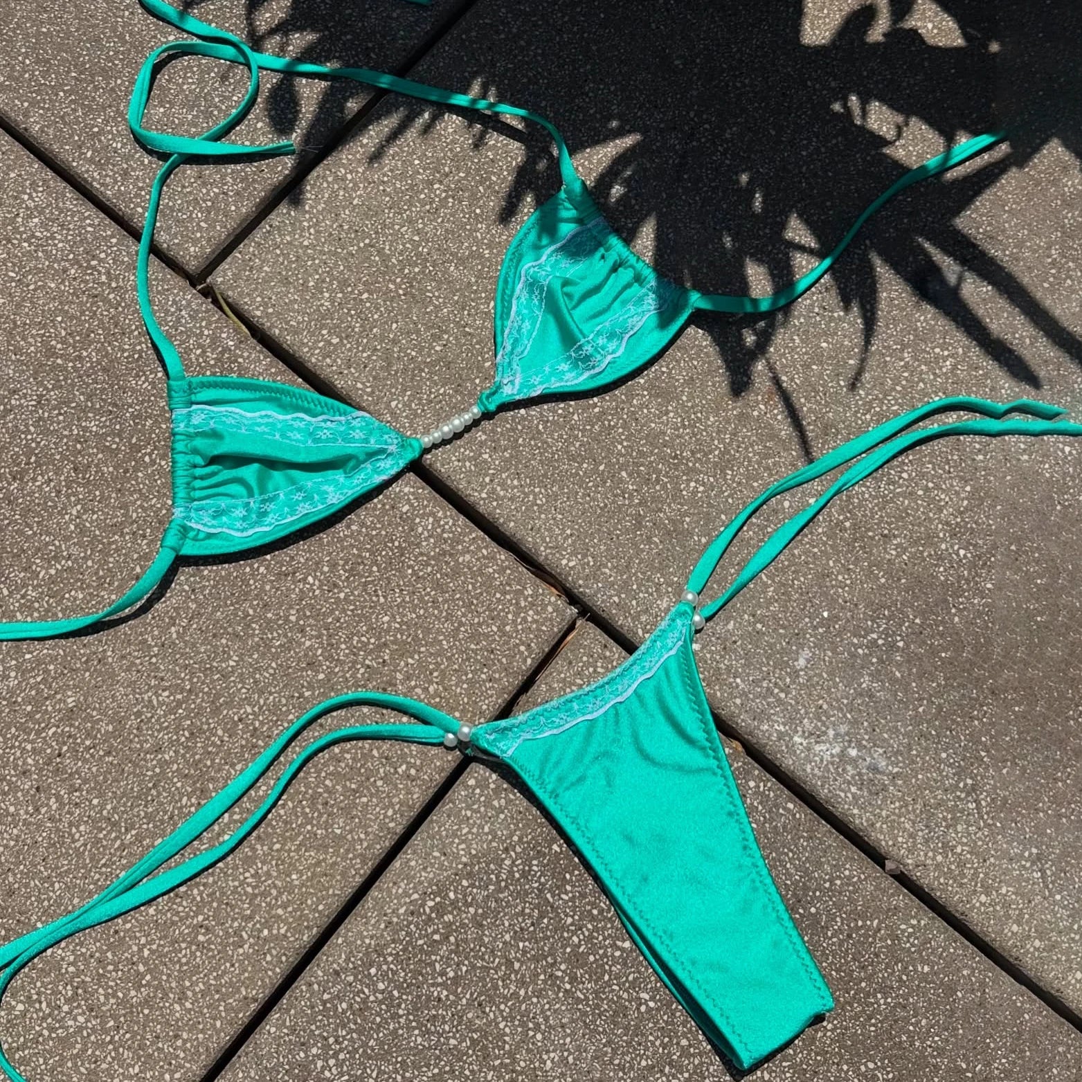 002 bikini
